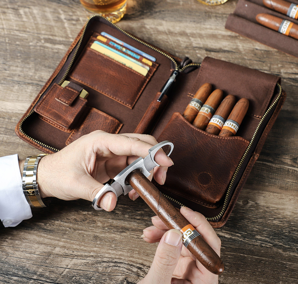 Broker cigar clutch case