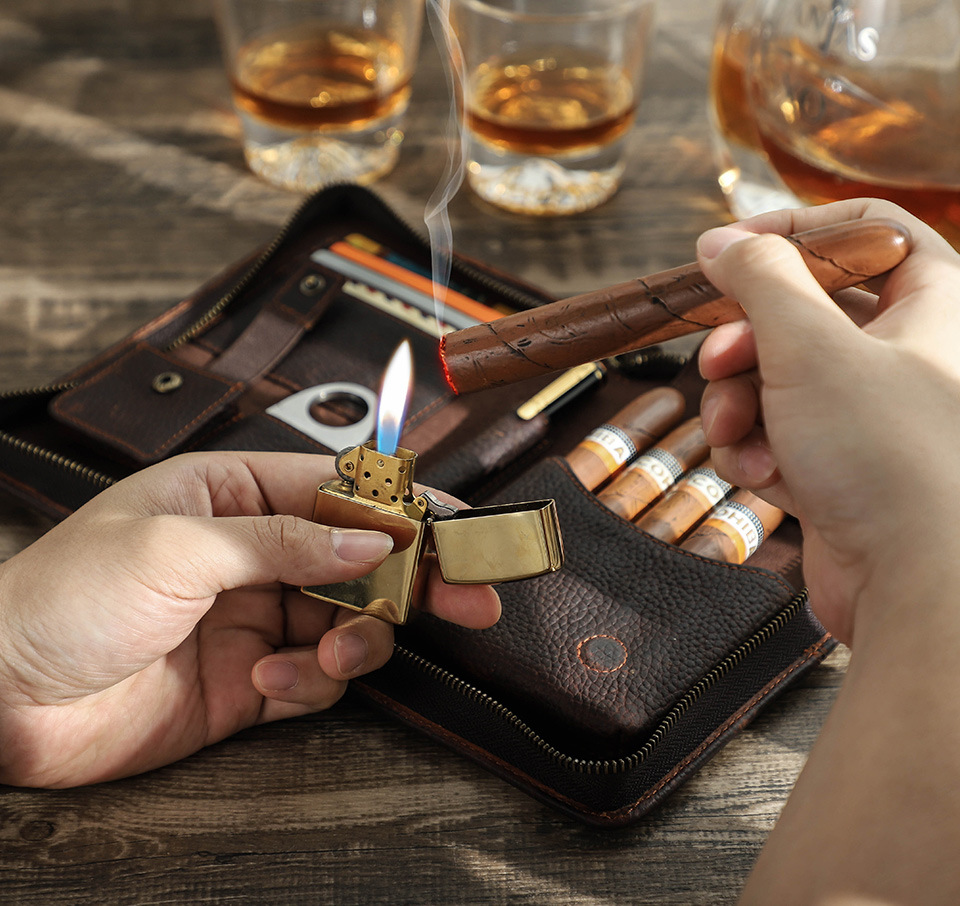 Broker cigar clutch case