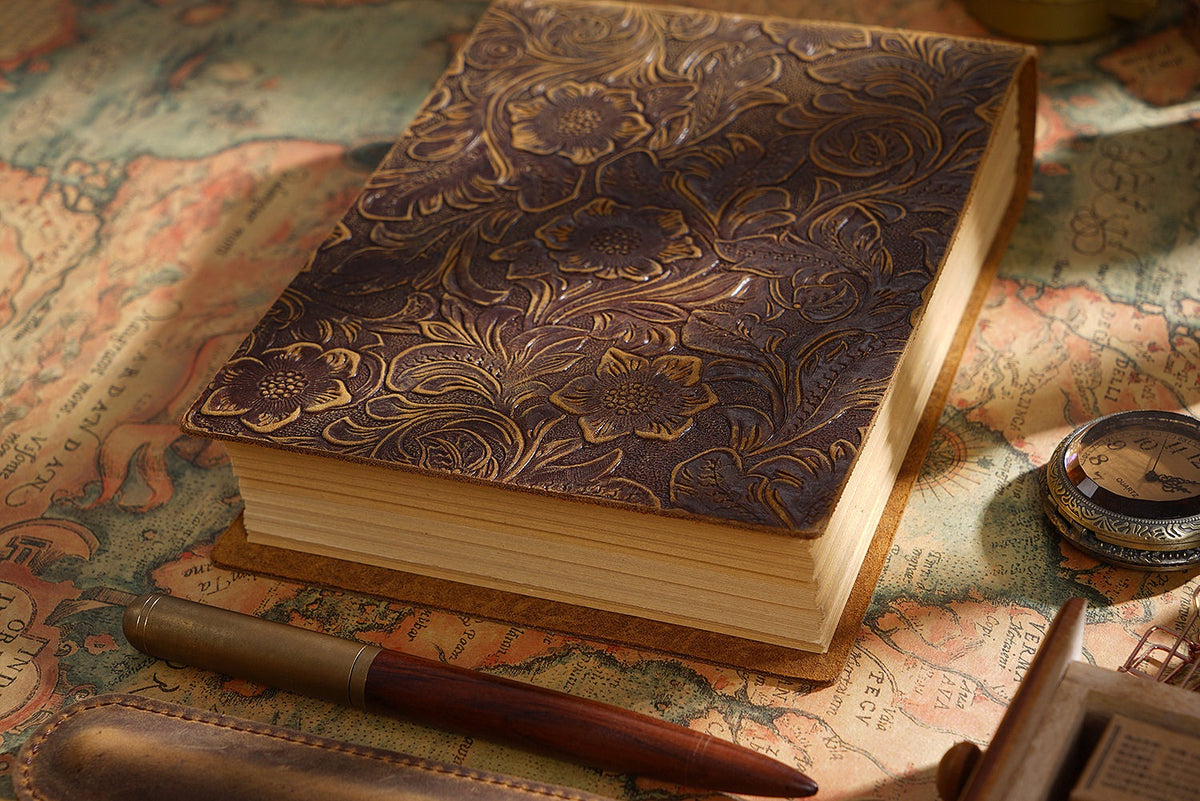 Magistrate leather sketchbook