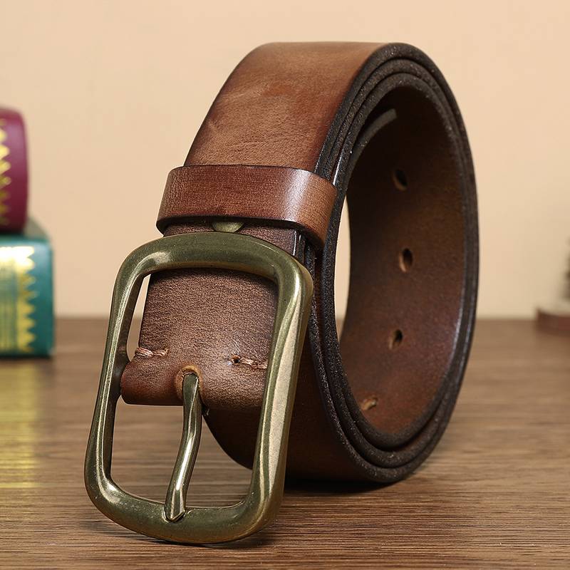 Brown men's jeans belt detail 2