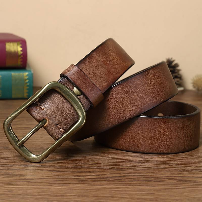 Brown men's jeans belt detail 3