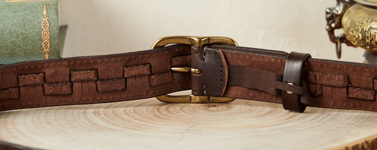 Dark brown men's belt, leather grain