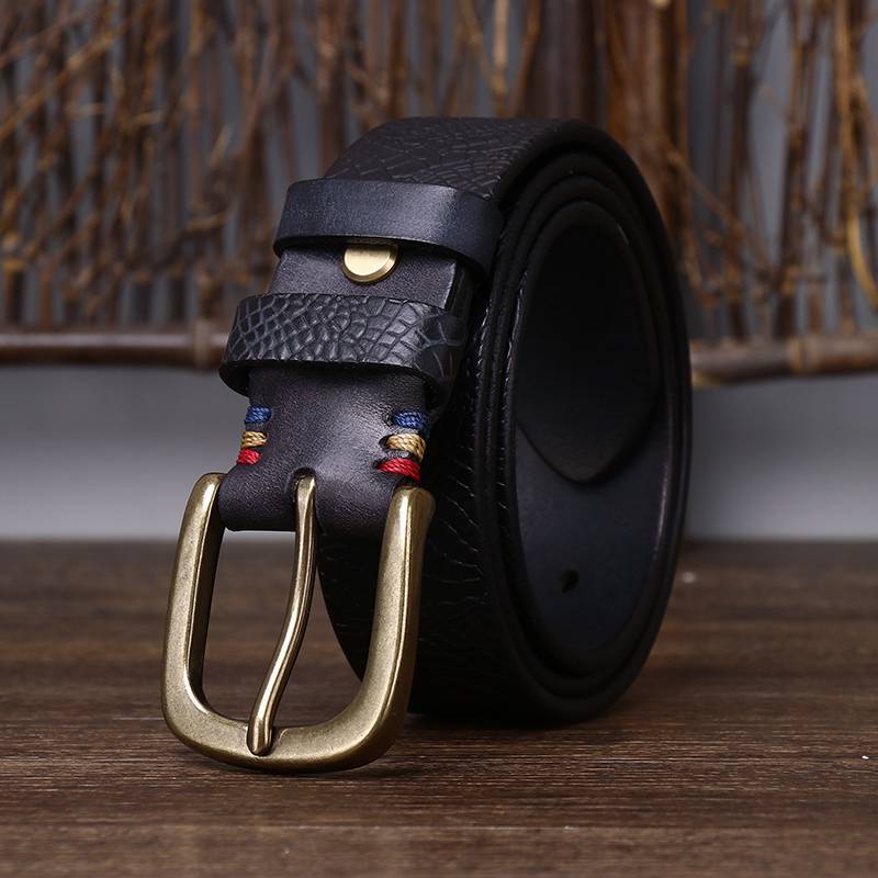 Black men's belt, side view