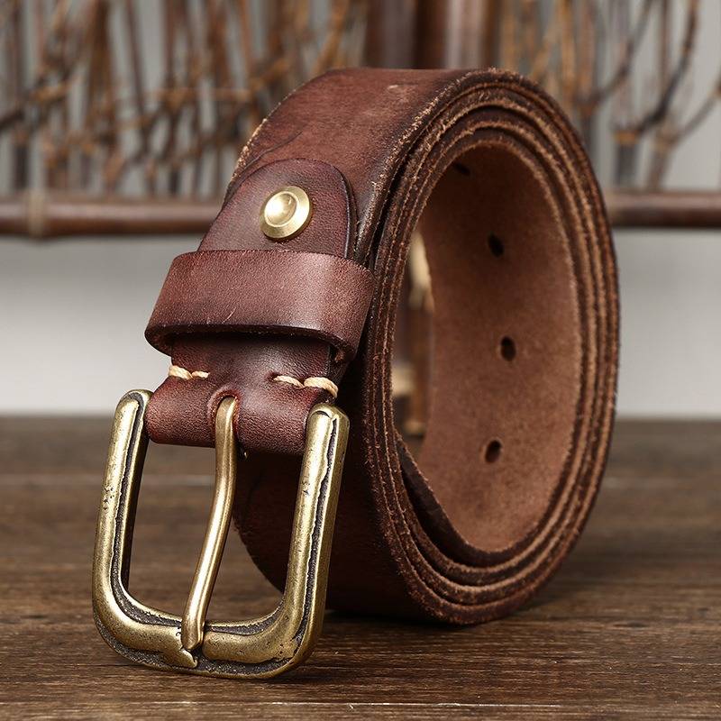 Red brown men's belt, buckle detail