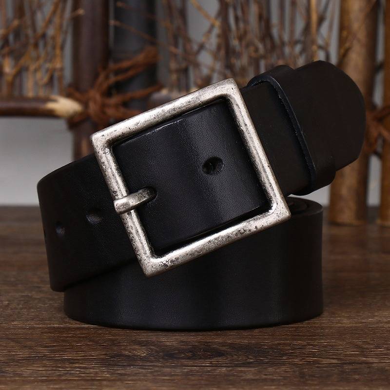 Black men's leather belt detail view