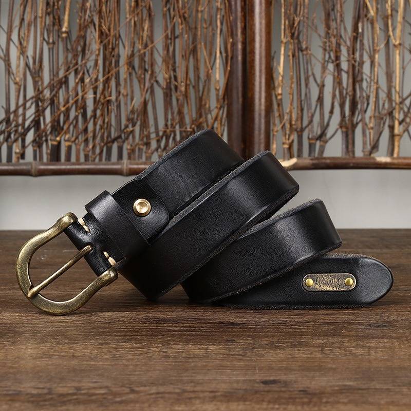 Black horseshoe buckle men's leather belt