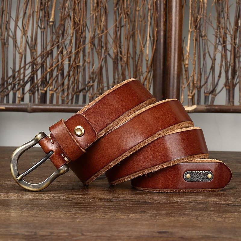 Brown men's leather belt detail view 2