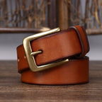 Brown men's belt, buckle detail