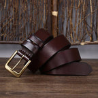 Dark brown men's belt, buckle detail