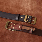 Brown men's belt, buckle detail