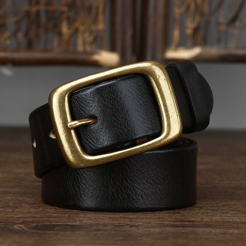 Black men's belt, leather grain