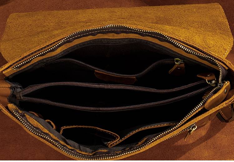 Brown men's messenger bag, interior view