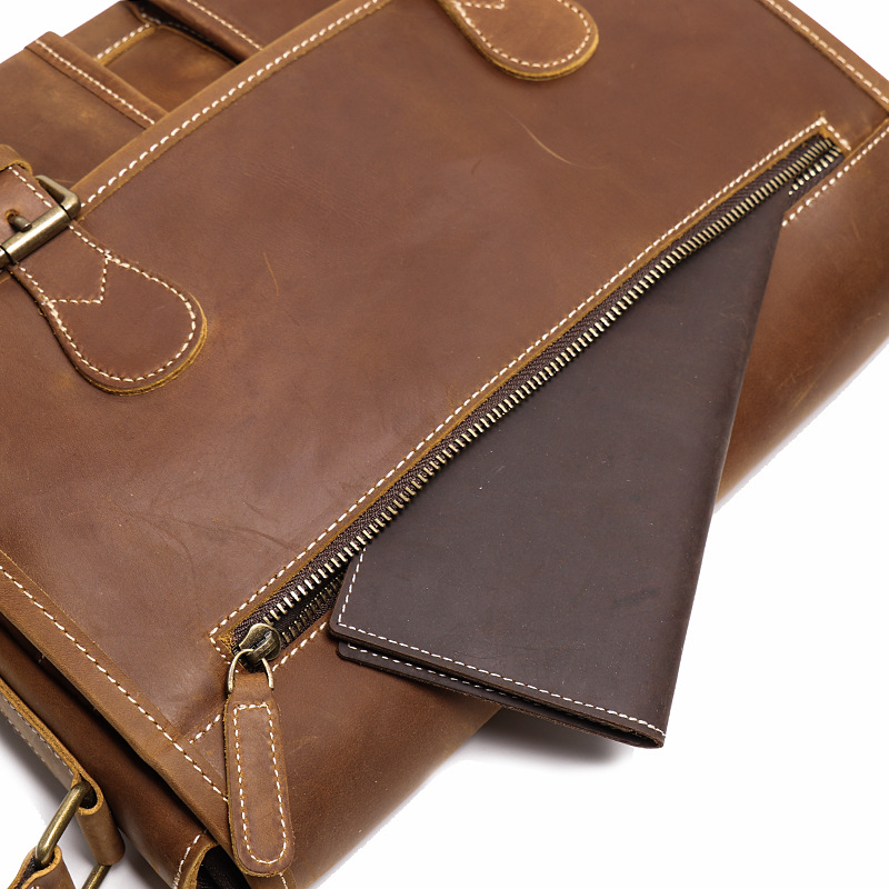 Brown men's messenger bag, interior view
