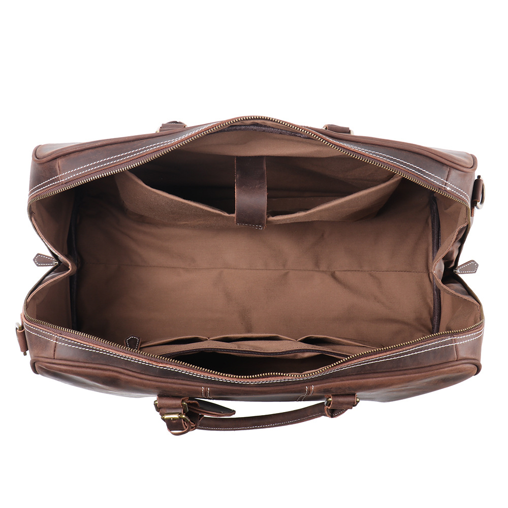 Dark brown men's weekend bag, hardware detail