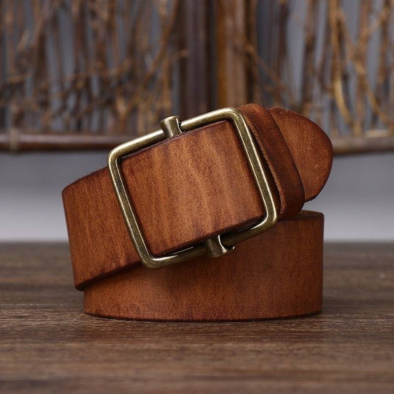 Brown men's no-hole leather belt — buckle detail