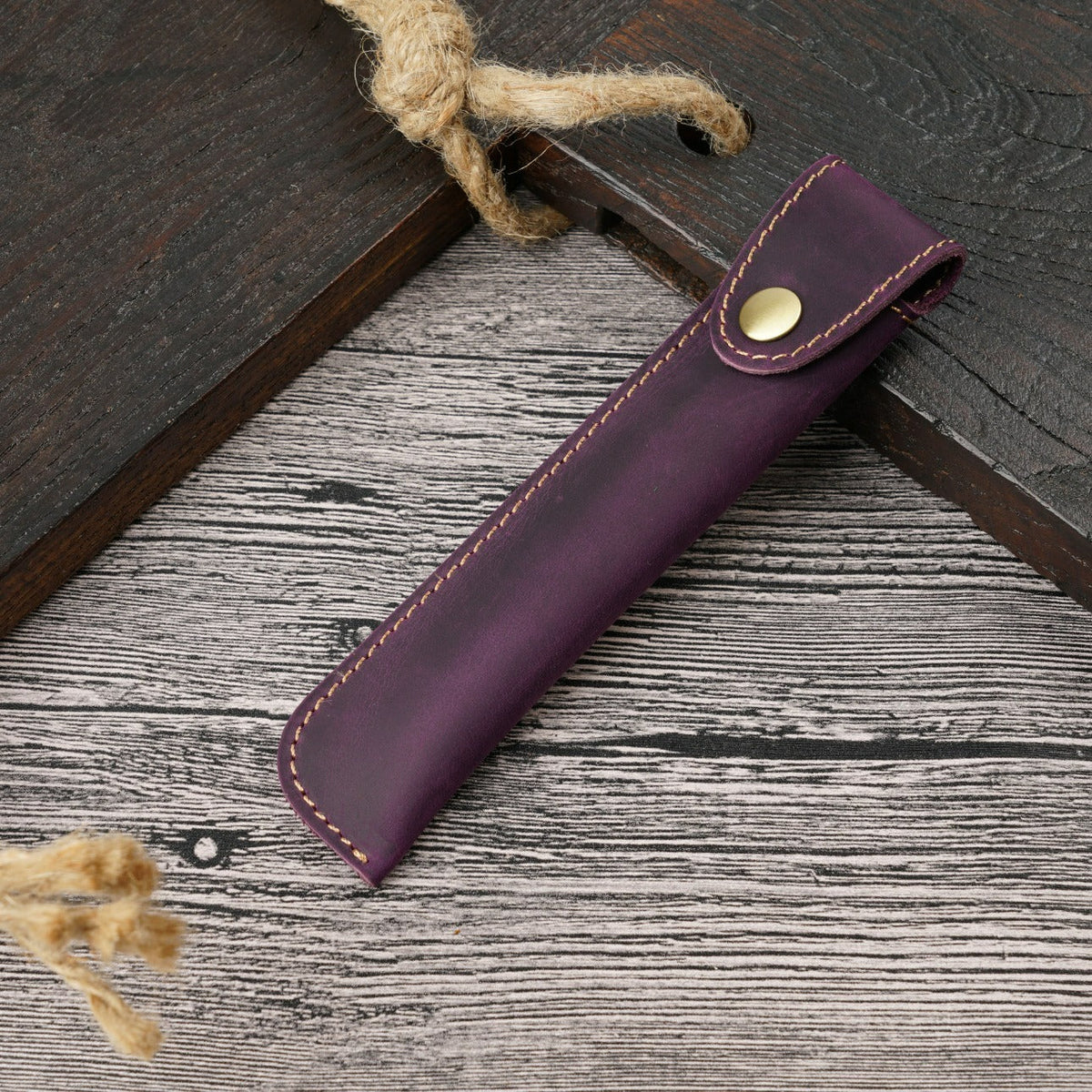 Purple leather single pen sleeve