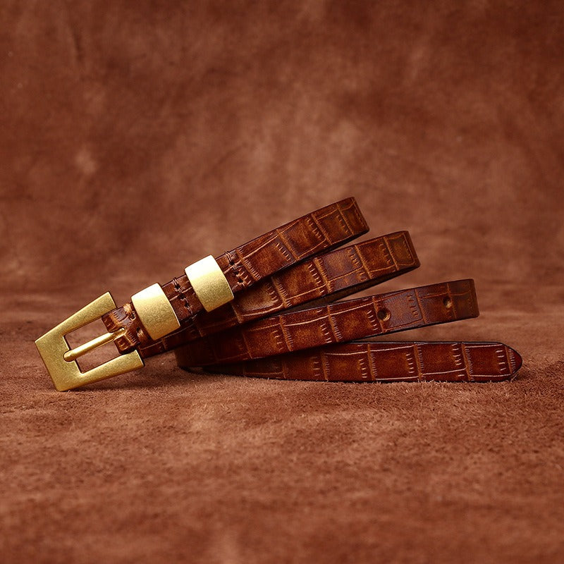 Brown women's belt, flat lay