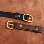 Black women's minimalist leather belt — detail