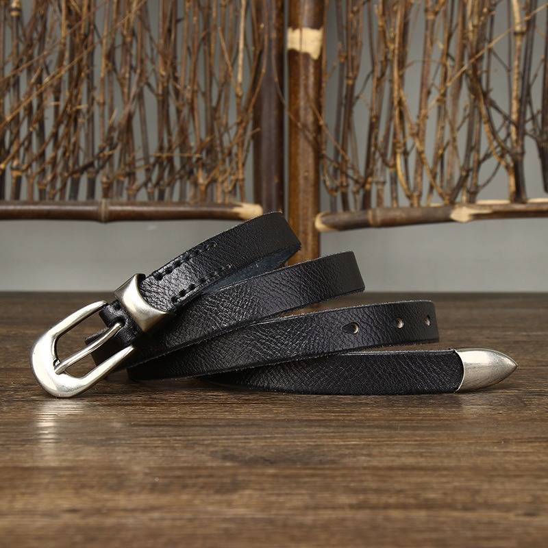 Black women's belt, side view