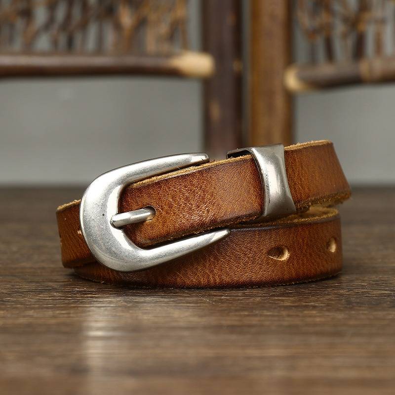 Brown women's belt, flat lay