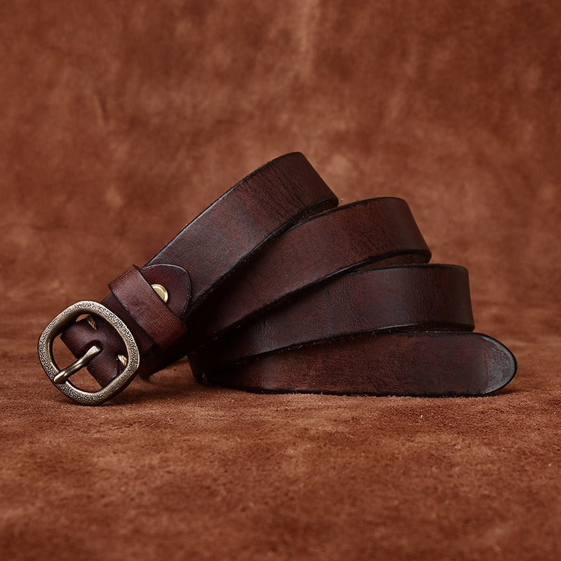 Dark brown women's slim leather belt — detail