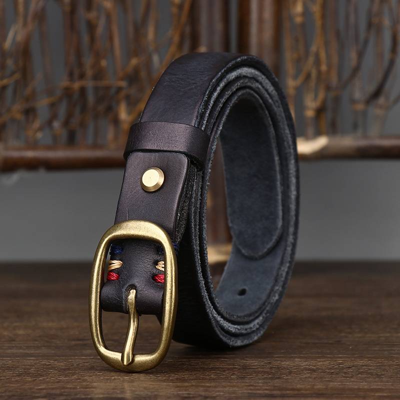 Black women's pleated matte leather belt