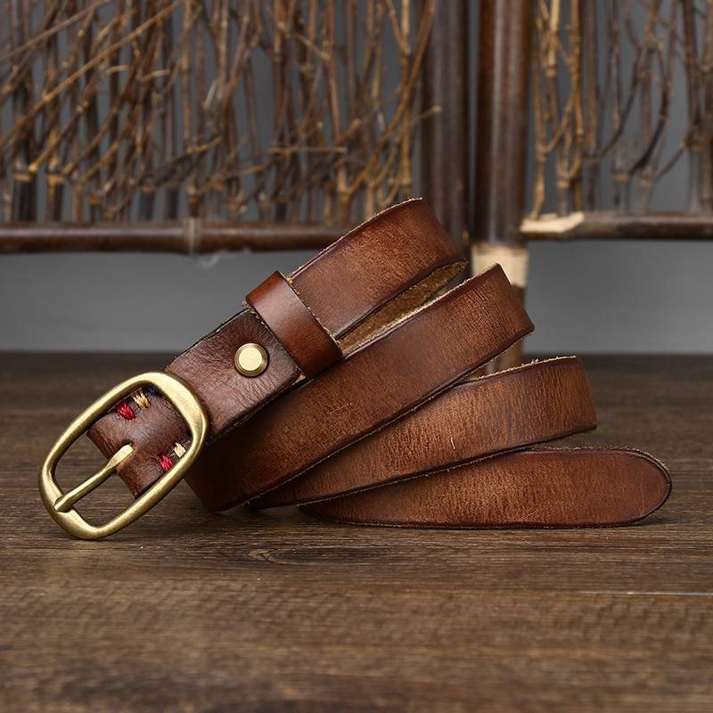 Brown women's pleated matte leather belt buckle