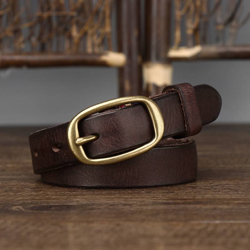 Dark brown women's pleated matte leather belt — detail 3