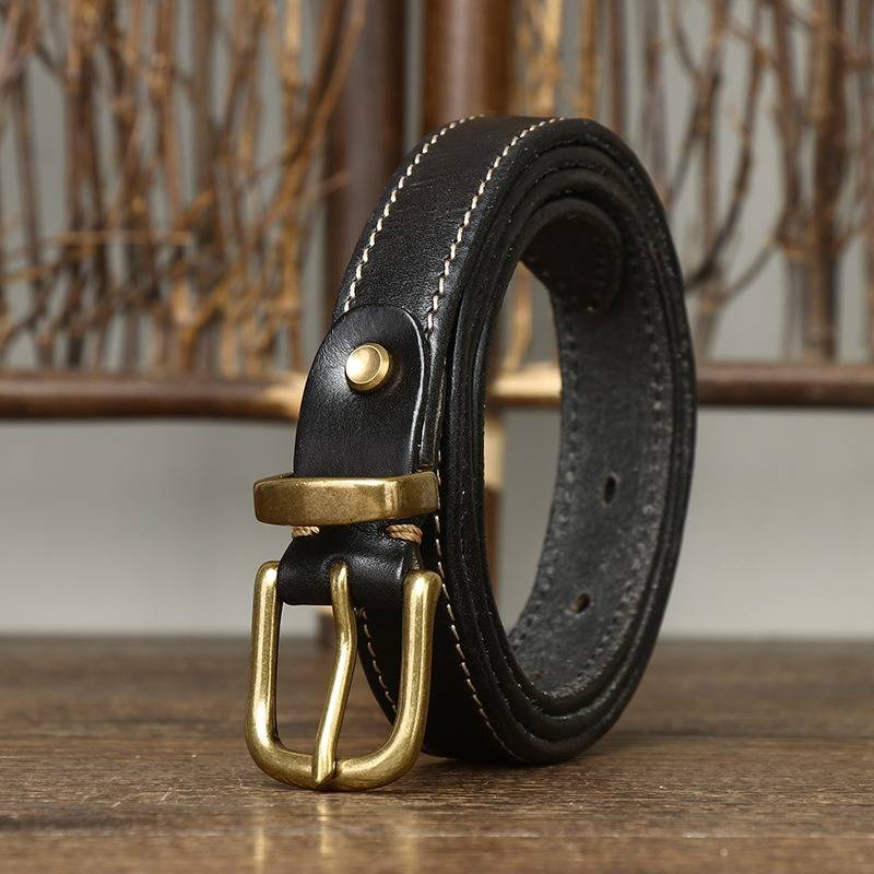 Black women's belt, brass buckle