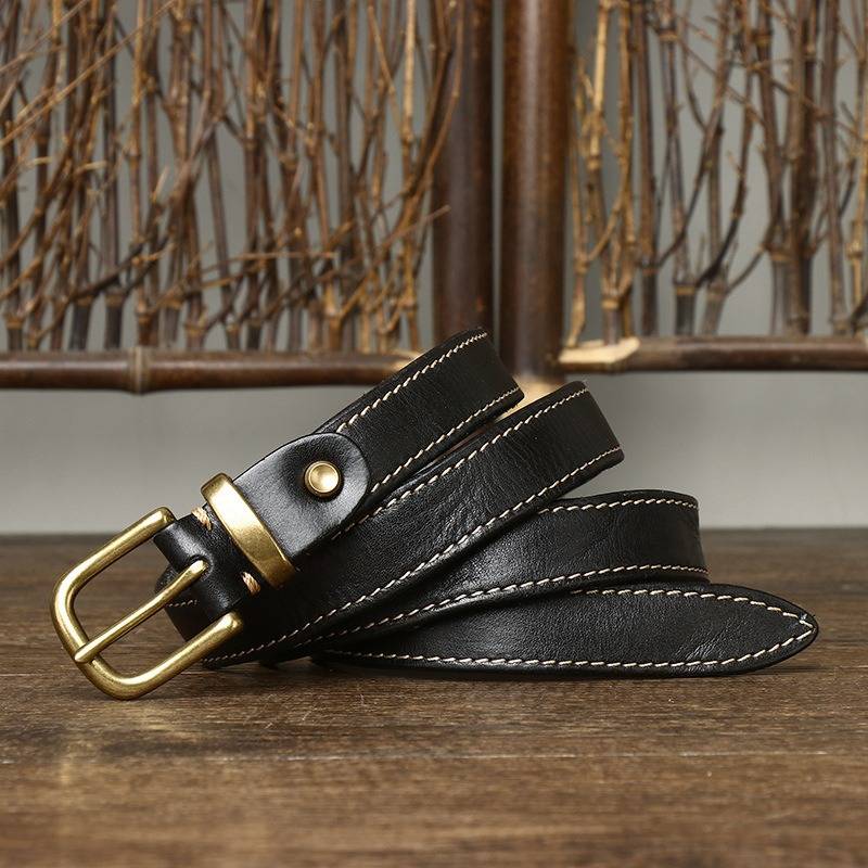 Black women's belt, side view