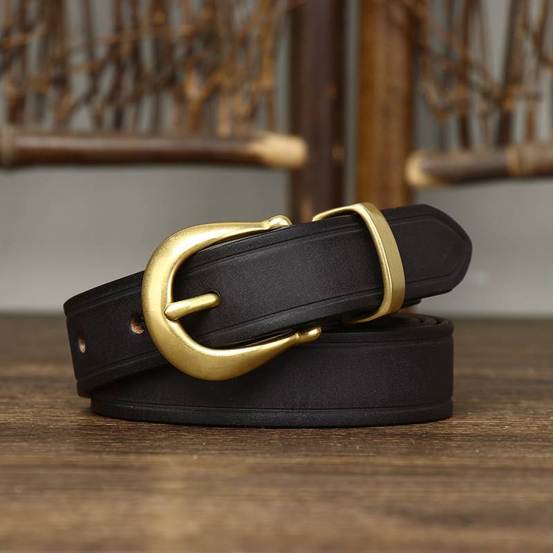 Black women's belt, horseshoe buckle