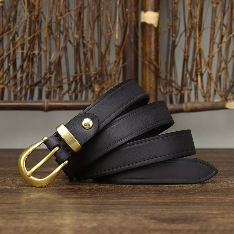 Black women's belt, side view