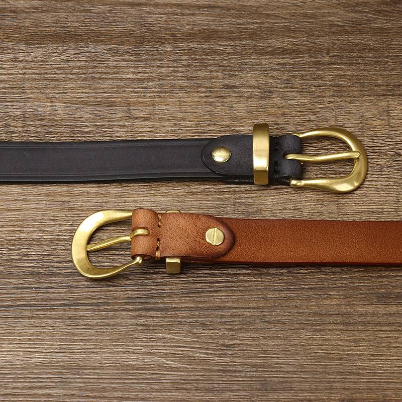 Brown women's belt, flat lay