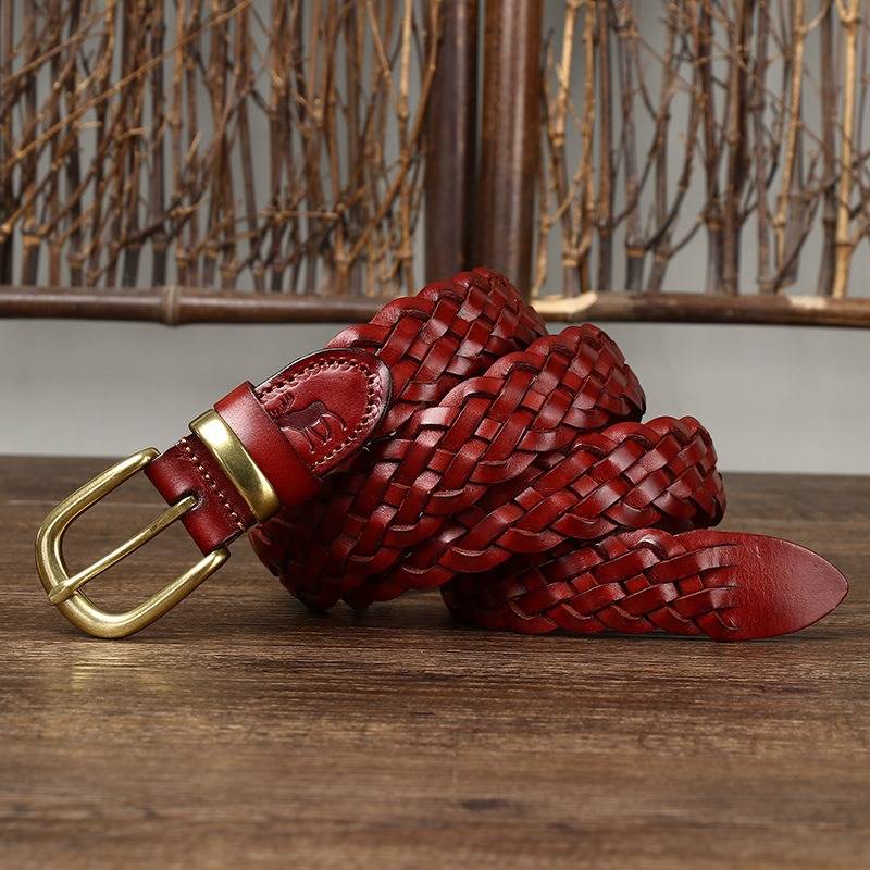 Red women's belt, weave pattern